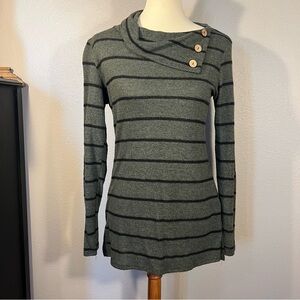 Vanilla Bay Boutique Woman’s Size Small Top